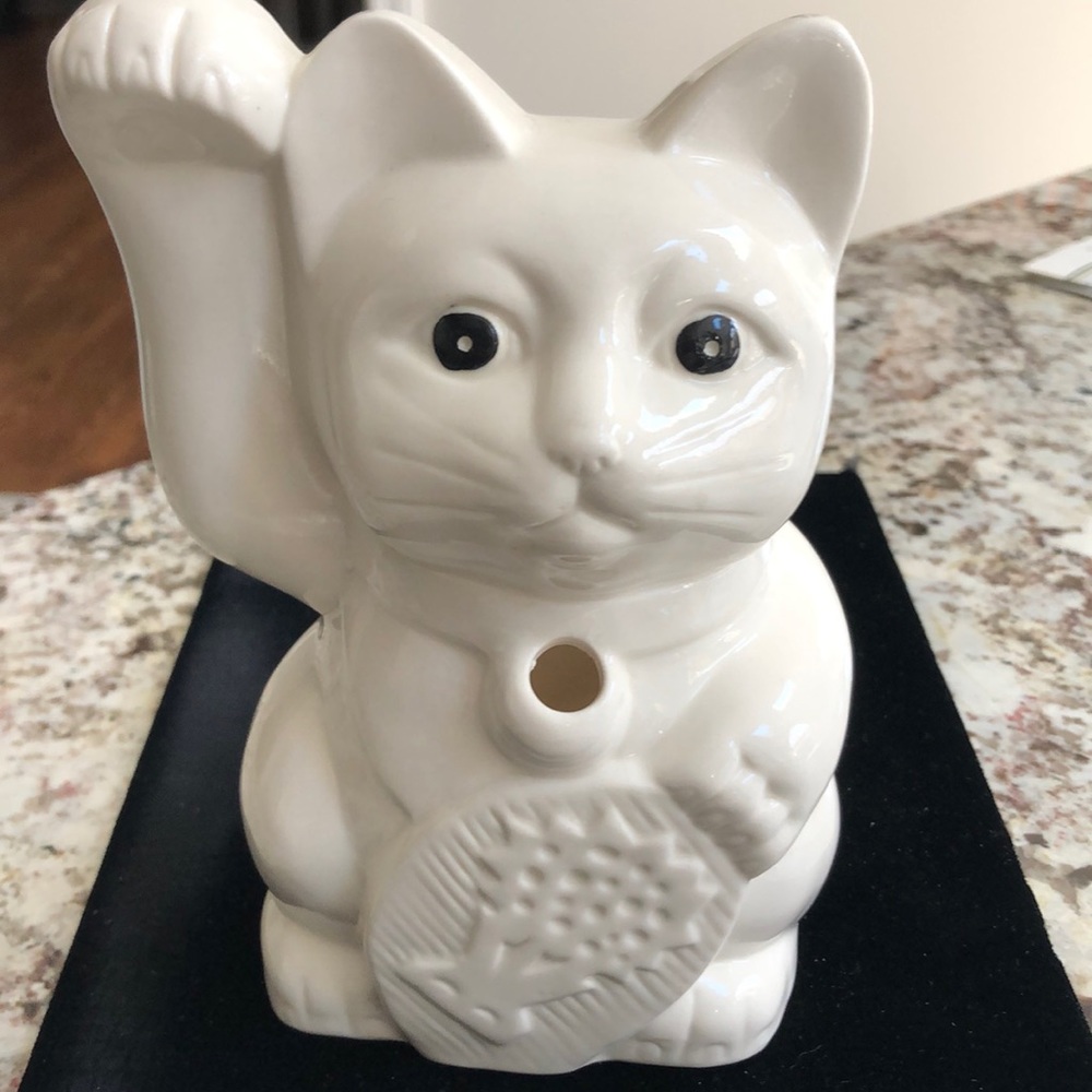 New Benihana ceramic drink cat